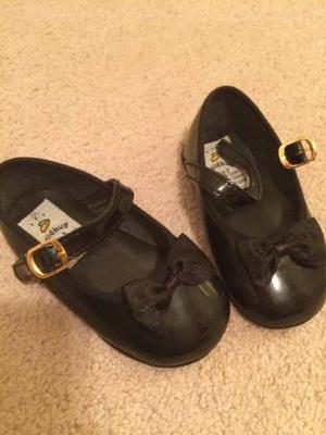 Toddler girls shoes size 3
