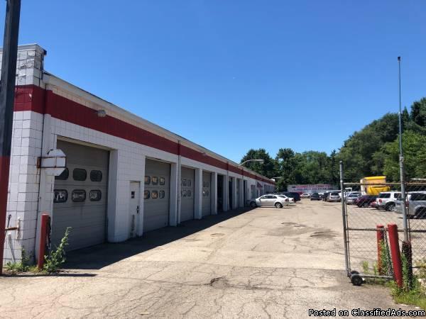 Mechanic garage bays for rent