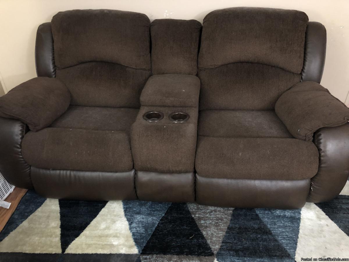 Couch/recliner