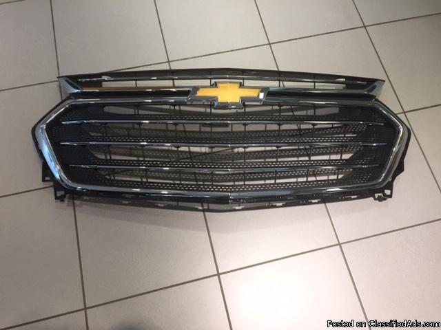 front grill  chevrolet traverse brand new