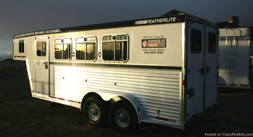  Featherlite 3 Horse gooseneck trailer