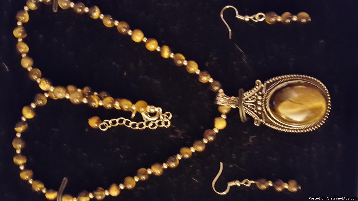 Tiger eye necklace & matching ear rings