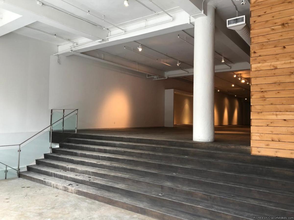 FOR RENT St-Laurent blvd  sqft GF on 2 levels