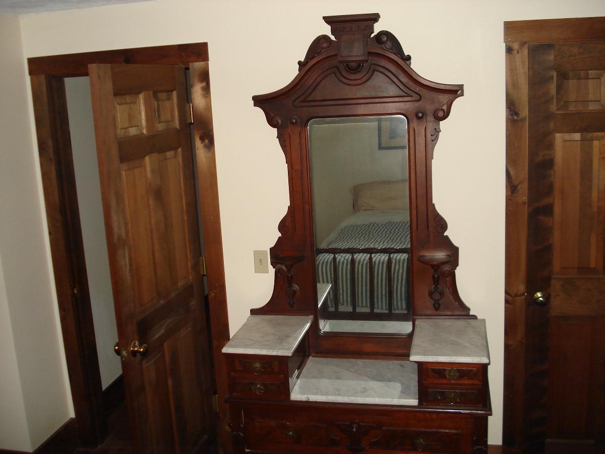 Victorian Bureau