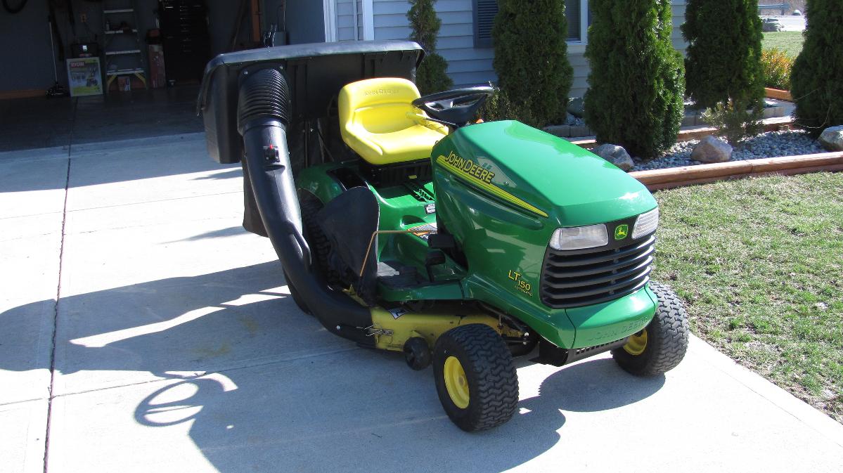 John Deer 150 LT