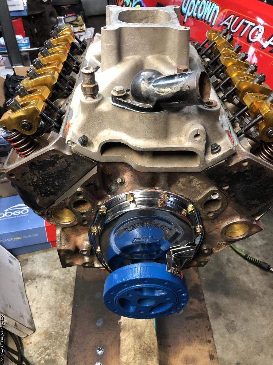 RACE ENGINE SMALL BLOCK CHEVY 358 Cu in