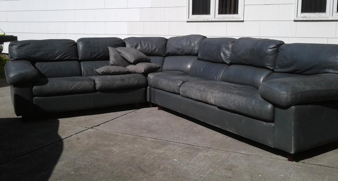 GRAY LEATHER SECTIONAL SOFA