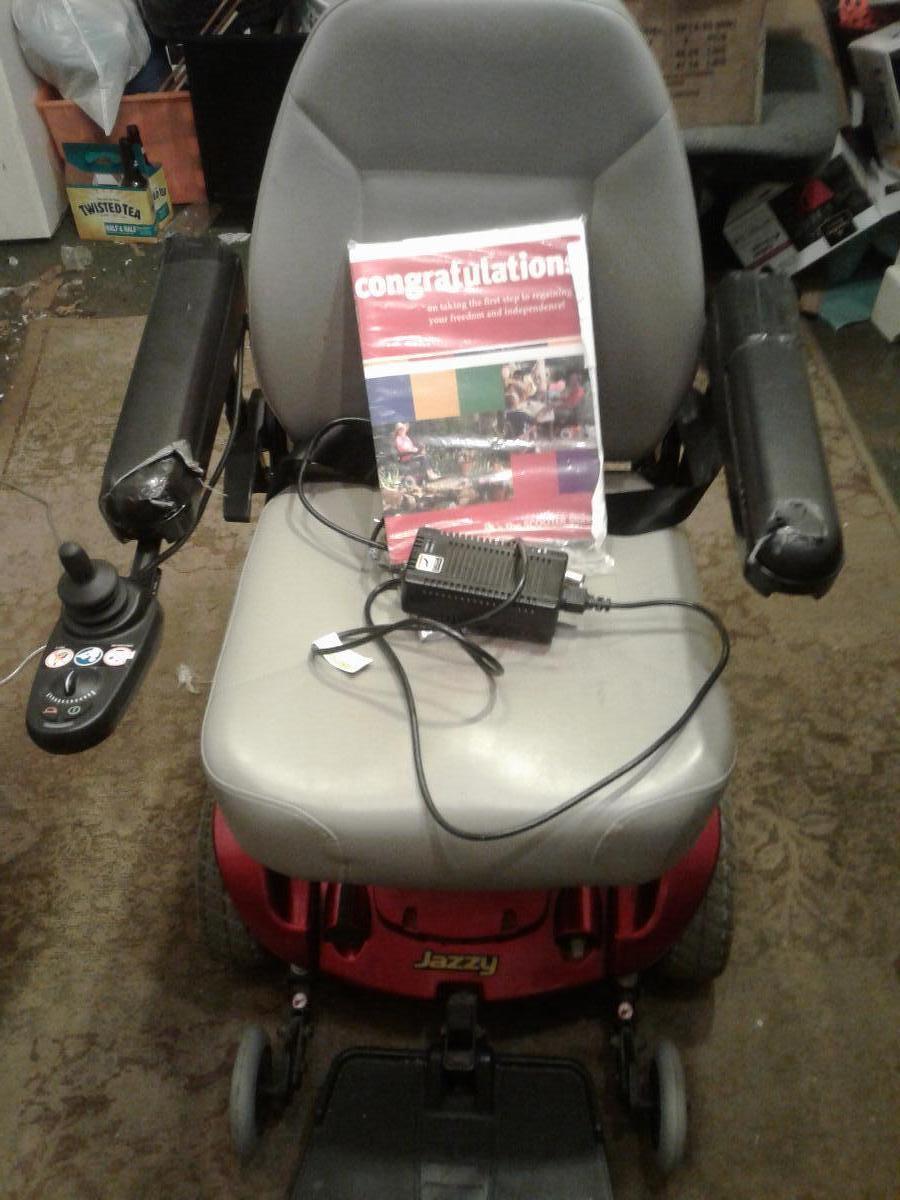 Motorised wheelchair