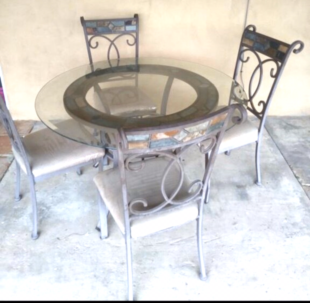 Patio table or kitchen with 4 chairs