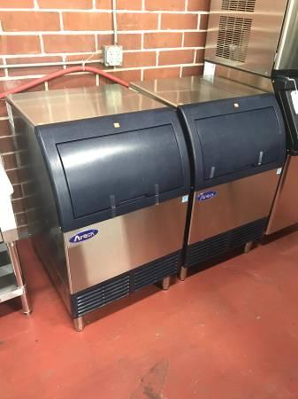 Restaurant Equipment Atosa Undercounter ice machine