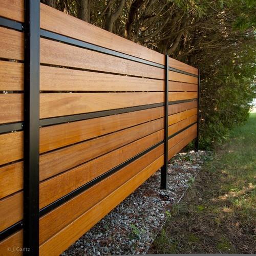 CHOOSING THE RIGHT FENCE BUILDER IN CALGARY