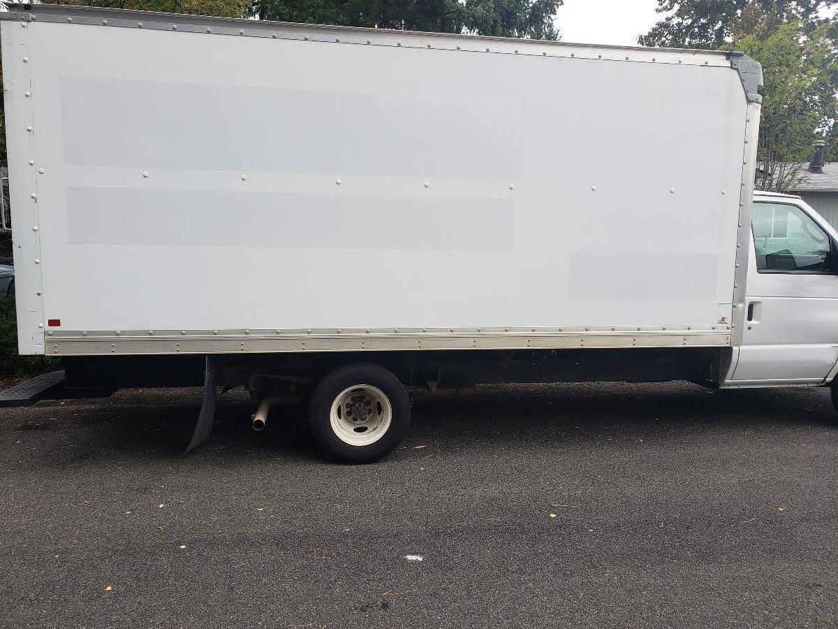 MOVERS 16ft box truck