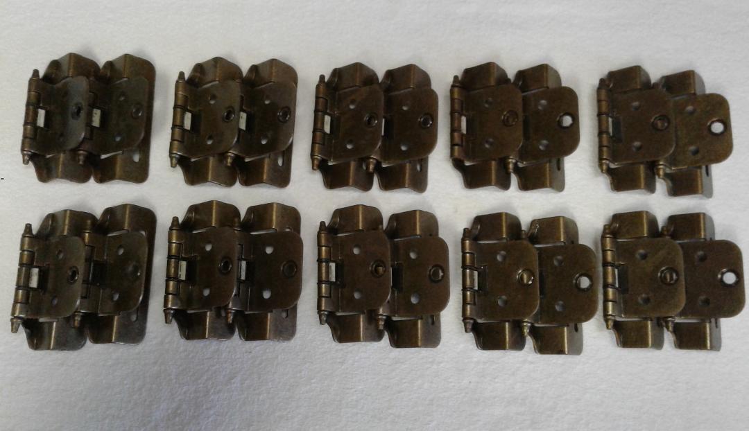 ANTIQUE BRASS 3" SEMI WRAP OVERLAY CABINET HINGES-SET OF