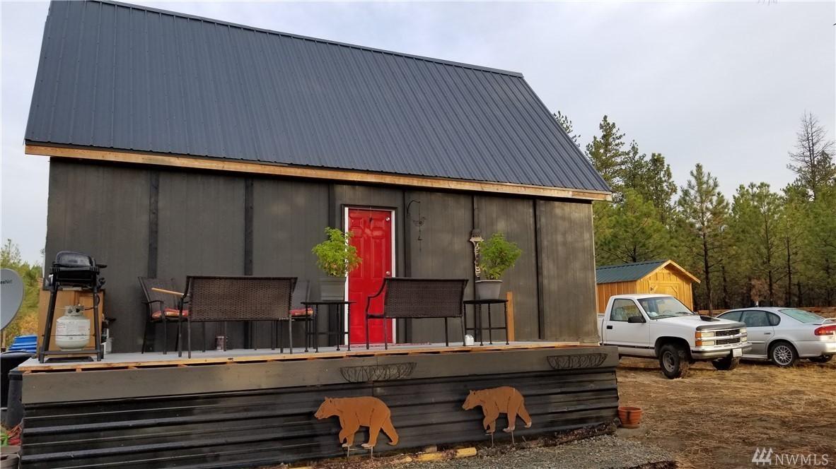 Off-Grid Cabin on 12+ Acres