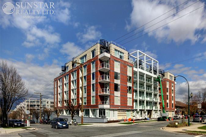 SoMa Studio 1 Bathroom Condo w/ 1 Balcony @ WOHLSEIN