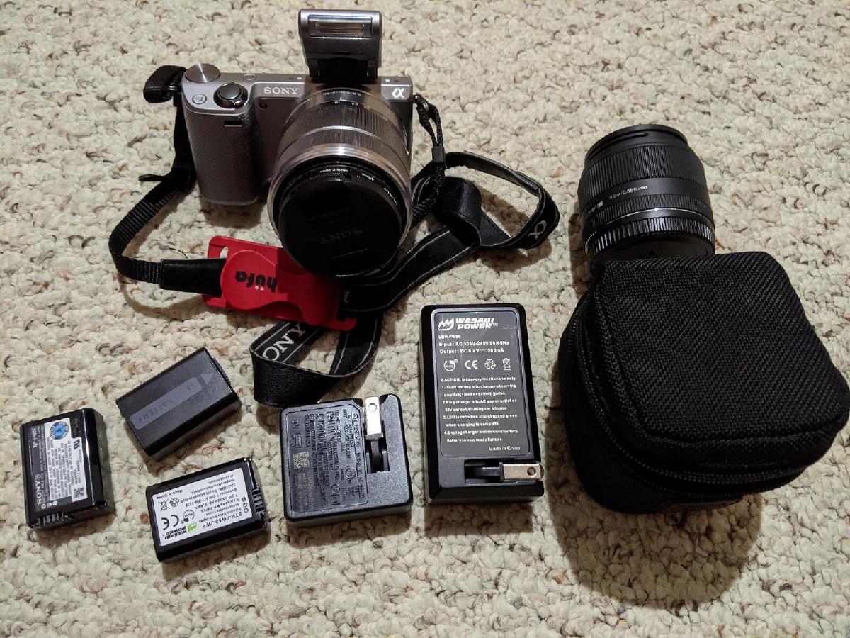 Sony NEX-5R Mirrorless Digital Camera "kit"