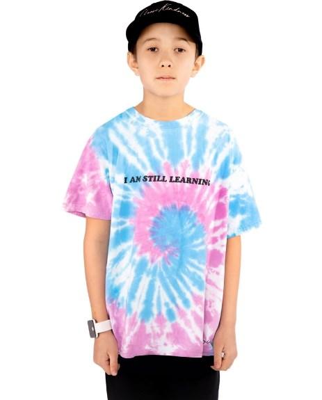 Looking to buy Graphic Tees for Boys Online?