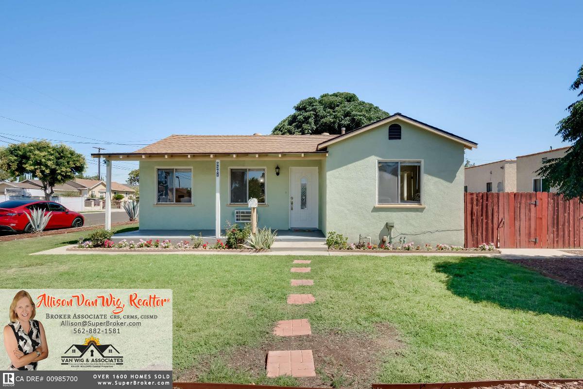 JUST LISTED! Tons of Potential Corner Lot Bellflower Home