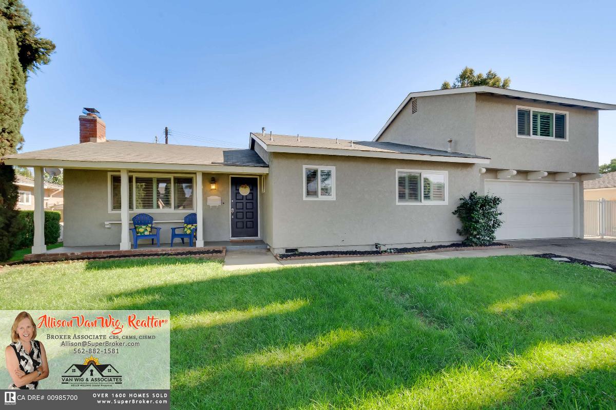 JUST LISTED! Beautiful Home In A Desirable Neighborhood in