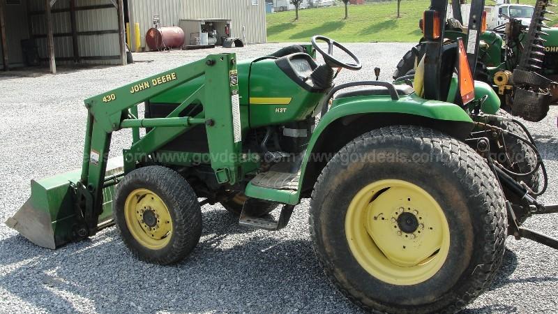  John Deere  Tractor 4X4