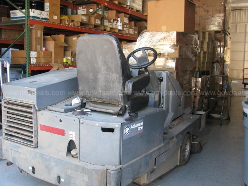 Advance  Sweeper outdoor sweeper