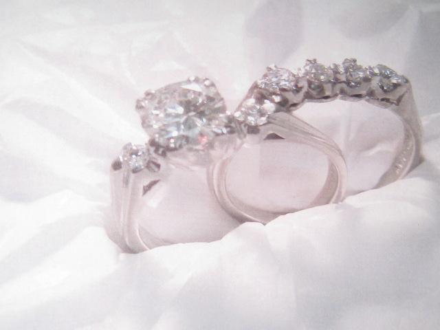 Diamond Engagement Ring & Wedding Ring Set