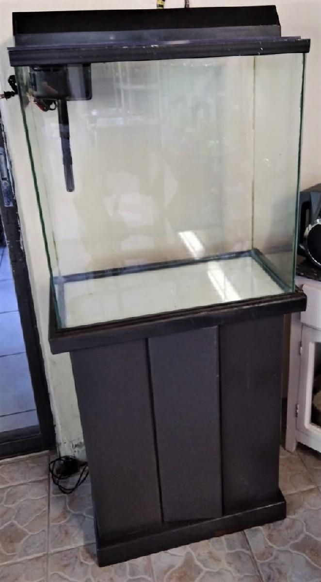Fish Tank/Aquarium w/Wood Stand Set
