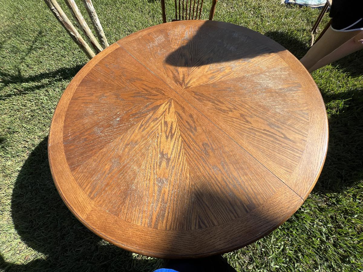 Round table and 2 chairs all wood