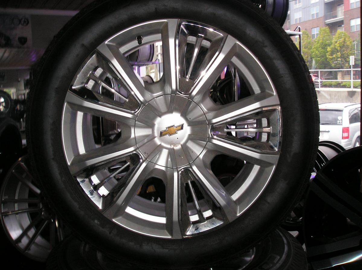 4 22 inch chevy wheels and tires