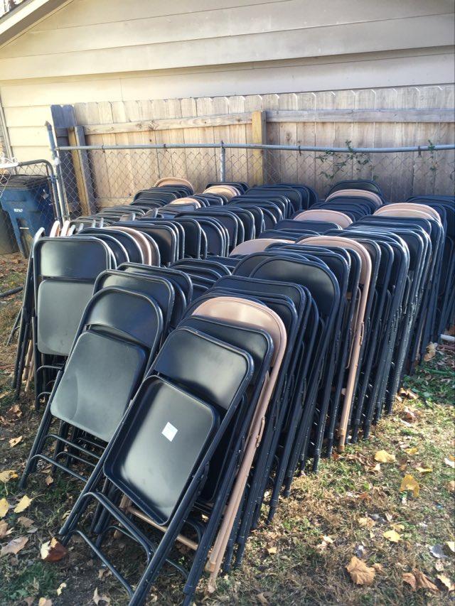 ARE YOU PUTTING ON A SOCIAL EVENT AND NEED SEATING? RENT