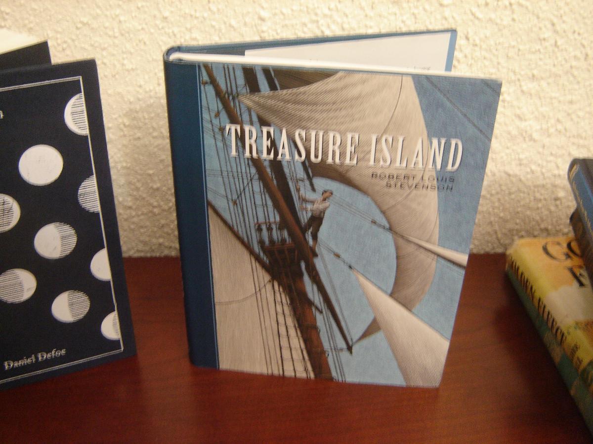 TREASURE ISLAND by Robert Louis Stevenson (Sterling