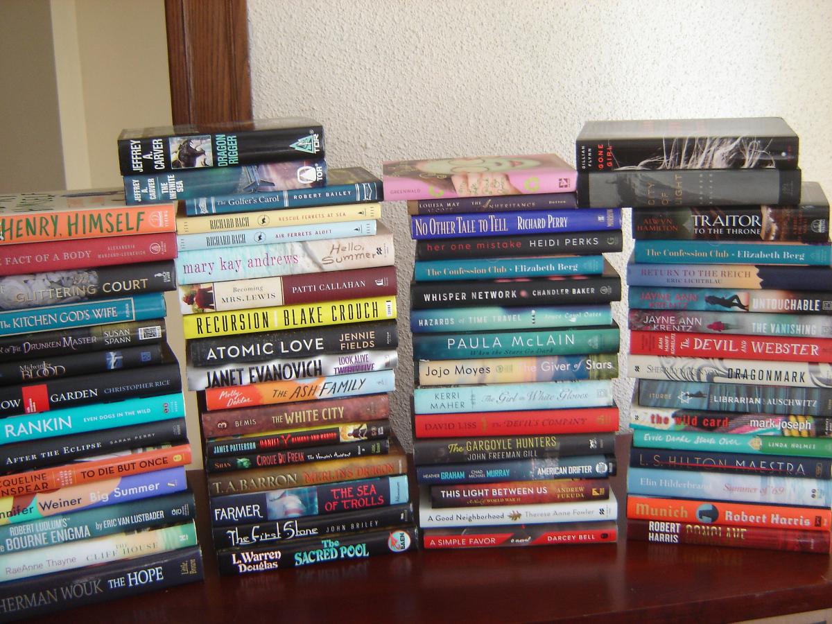 70 HARDCOVER FICTION & 30 SOFTCOVER FICTION: variety ~