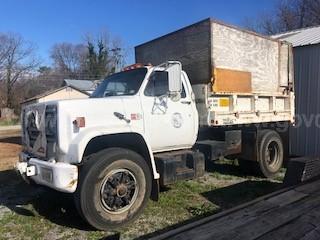  GMC C7D042 Dump Truck