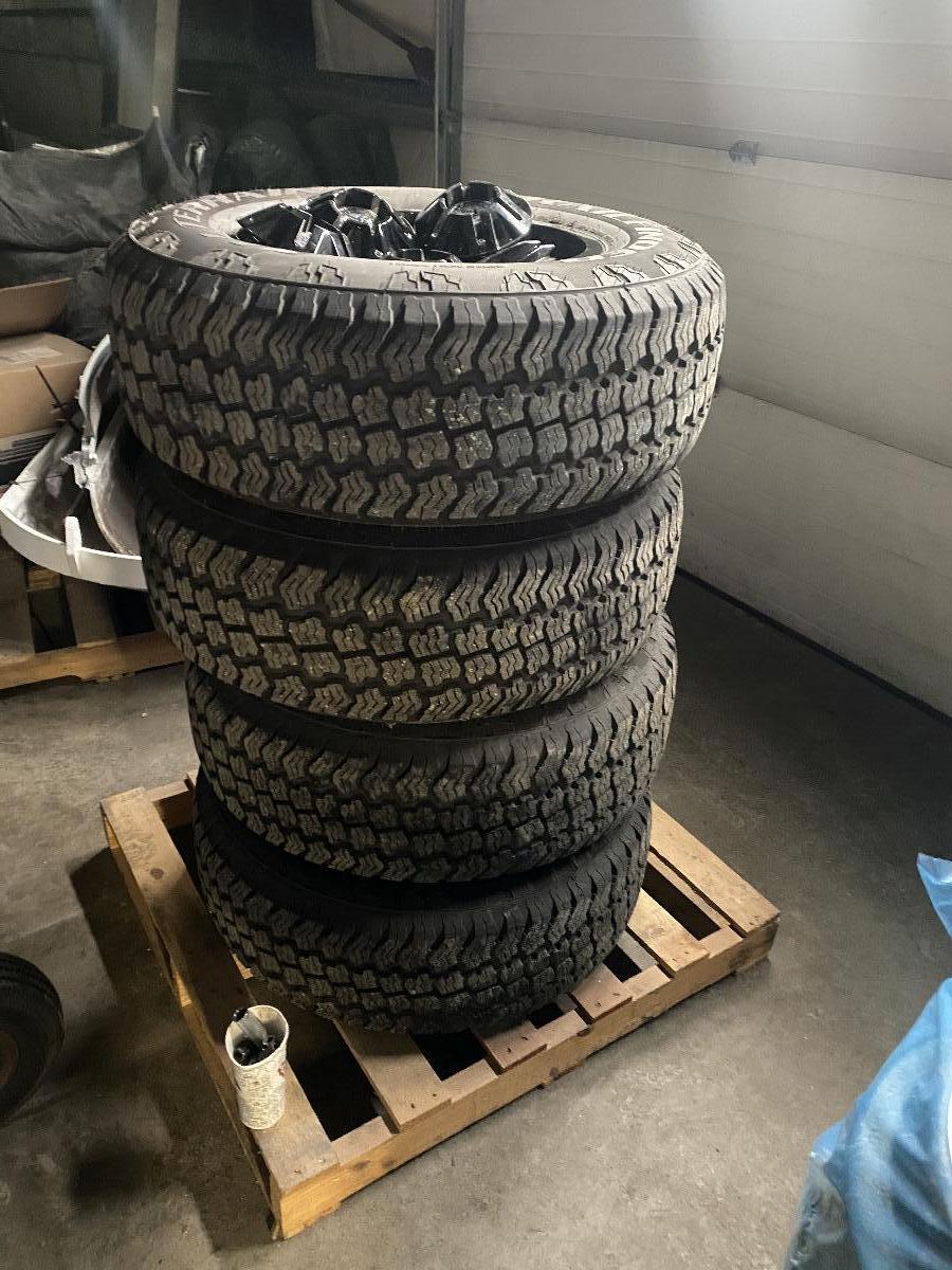 Ford tires/Rims